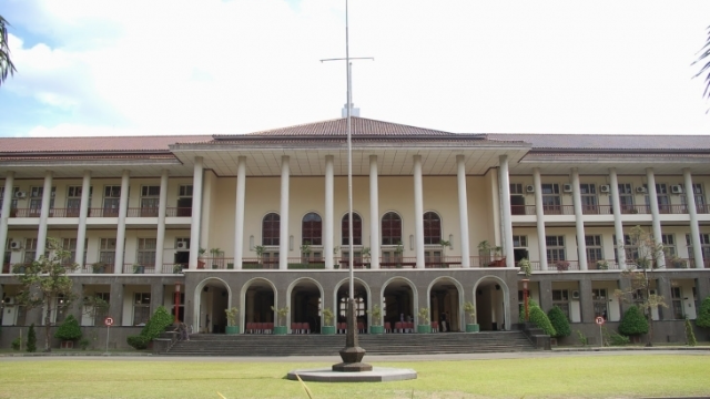 Universitas Jurusan Teknik Kimia Terbaik Di Indonesia