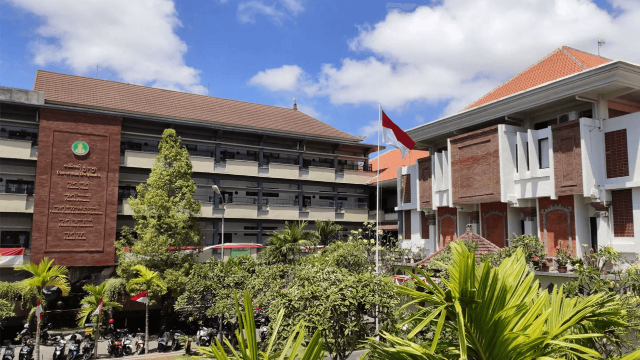 Universitas Dwijendra: Kampus Humaniora dan Teknologi